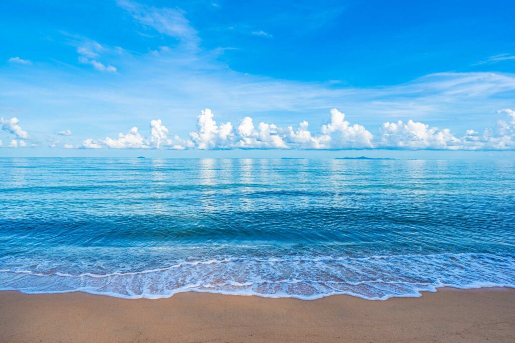 Beautiful tropical beach sea ocean